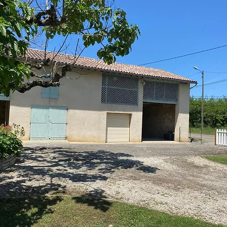 Le Des Ramiers Holiday home Castelsarrasin
