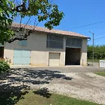 Le Des Ramiers Holiday home Castelsarrasin