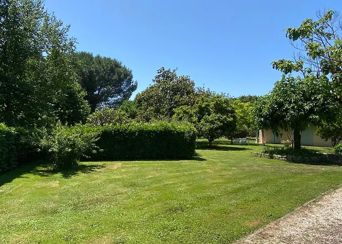 Le Des Ramiers Holiday home Castelsarrasin