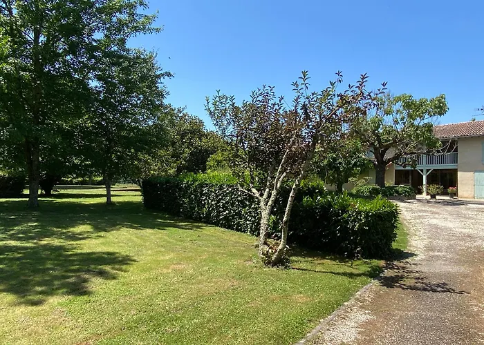 Le Des Ramiers Holiday home *