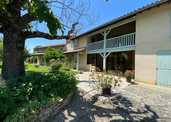 Le Des Ramiers Holiday home *