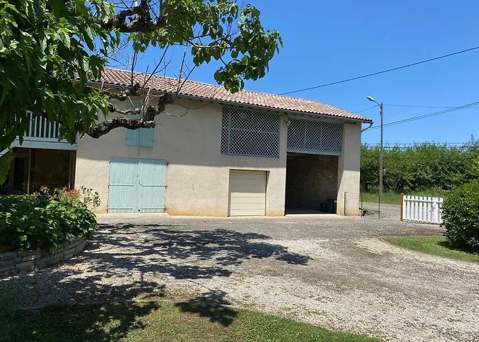 Le Des Ramiers Holiday home Castelsarrasin